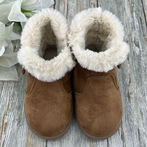 Baby Girl Faux Shearling Comfy Cozy Boot Shoes Size 6